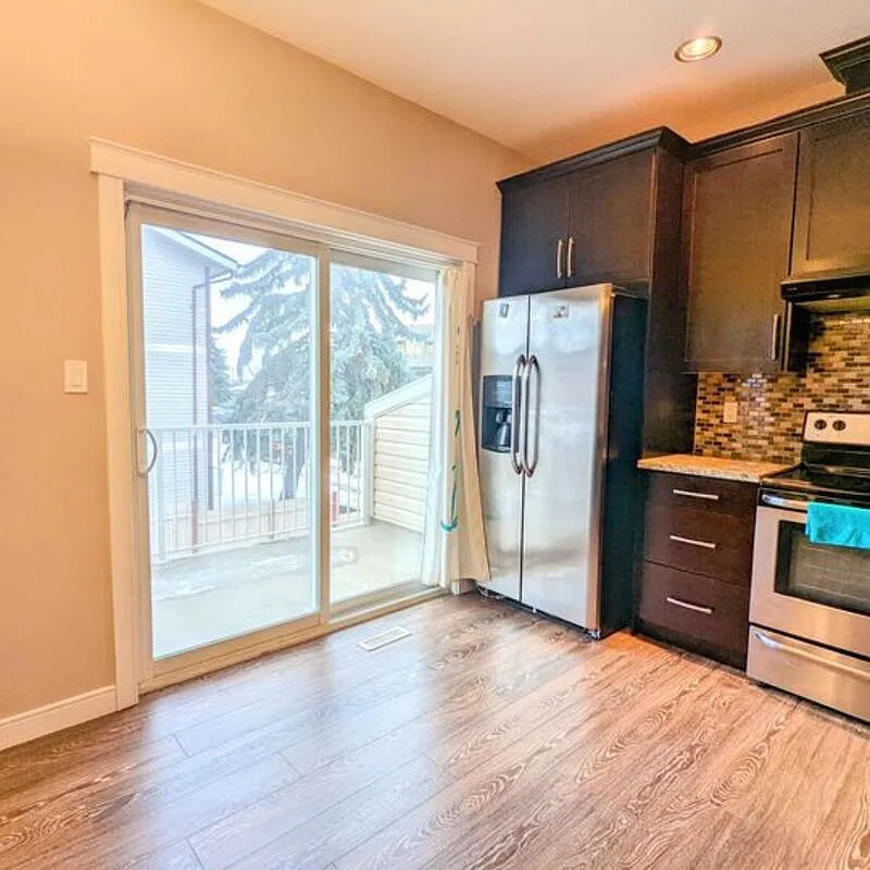 2 bed, 2.5 bath, 1300 sqft, $1,700 — Photo 4