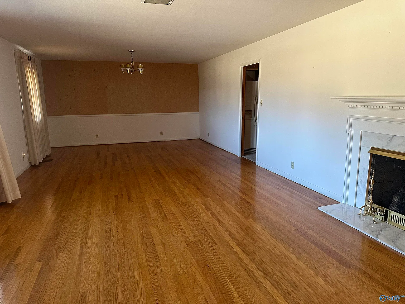 4 bed, 3.0 bath, 2811 sqft, $2,200 — Photo 3