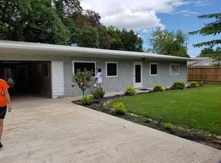 608 Clear Lake Rd, Highlands, TX 77562