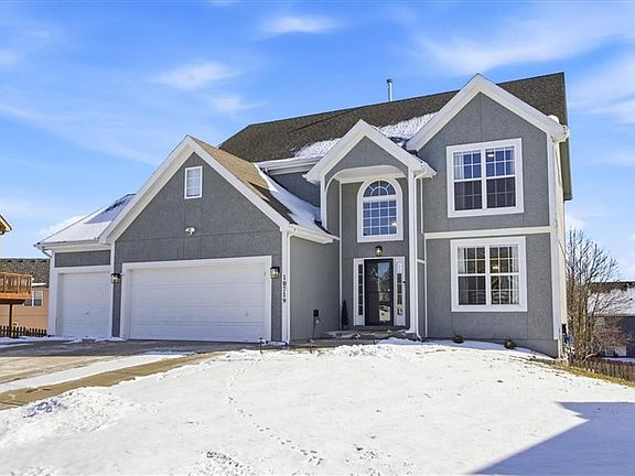 2nd image of 10719 N Manning Ct