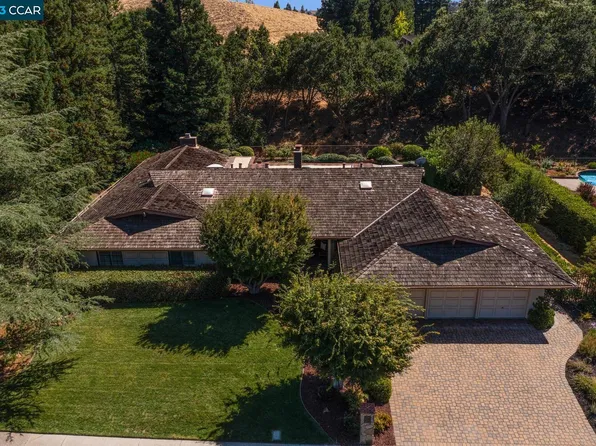 1317 Virginia St, Alamo, CA 94507