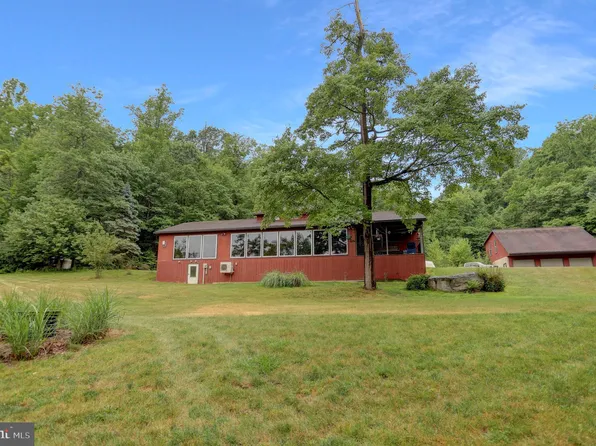 63 Hunters Ln, Mc Veytown, PA 17051