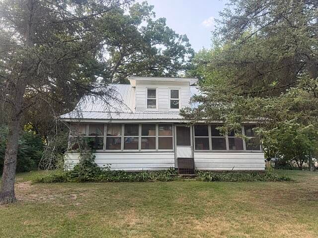 1st image of 6443 E 4th St