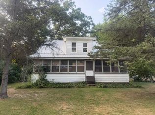 6443 E 4th St, White Cloud, MI 49349