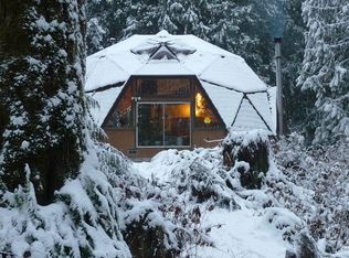 8537 Arnold Ln, Concrete, WA 98237