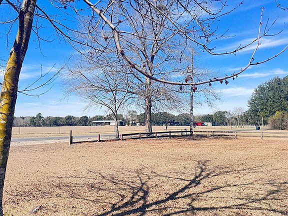 5th image of 978 Stokes Rd