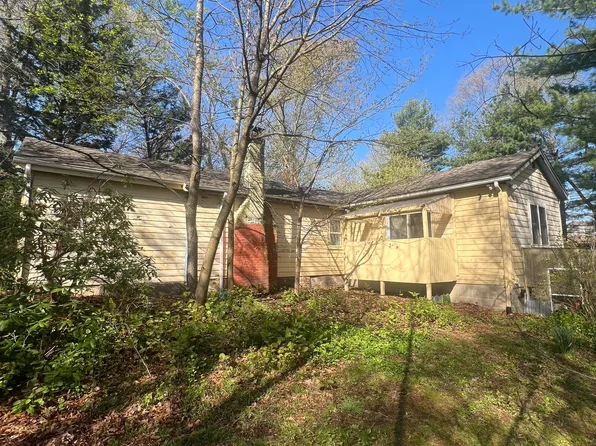 51 Woody Lane, West Haven, CT 06516