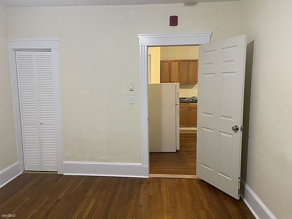 55 Park Dr. #19 Boston - Fenway Shared Unit Photo 5