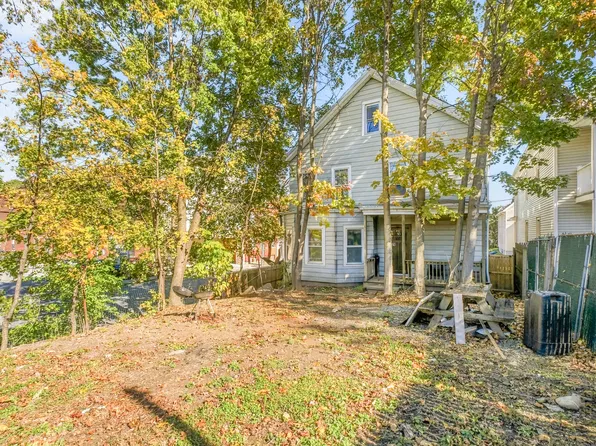 16 Park Pl #3, Poughkeepsie, NY 12601