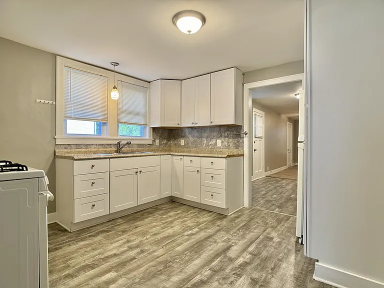 262 S Pearl St #3 — Photo 13