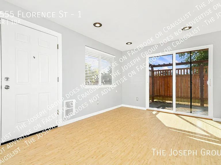 1555 Florence St #1 — Photo 4
