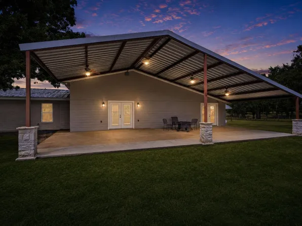 2205 County Road 122, Caldwell, TX 77836