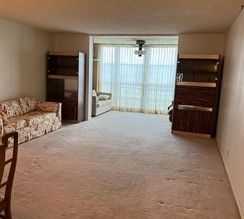 4th image of 315 SE 11th Terrace #308