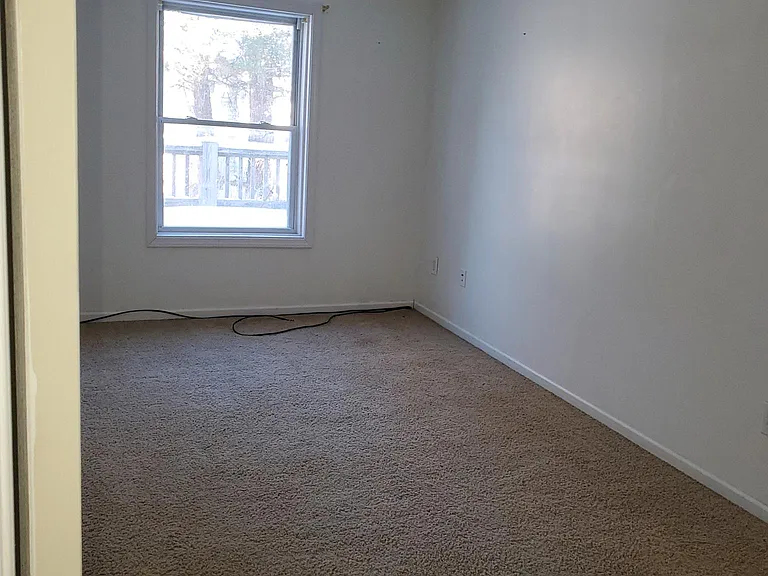 354 W 31st St #C — Photo 7