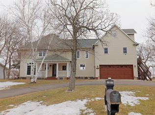 208 Creel Ridge Rd, Devils Lake, ND 58301