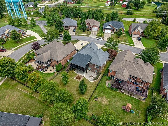 3rd image of 11503 Forest Hill Circle
