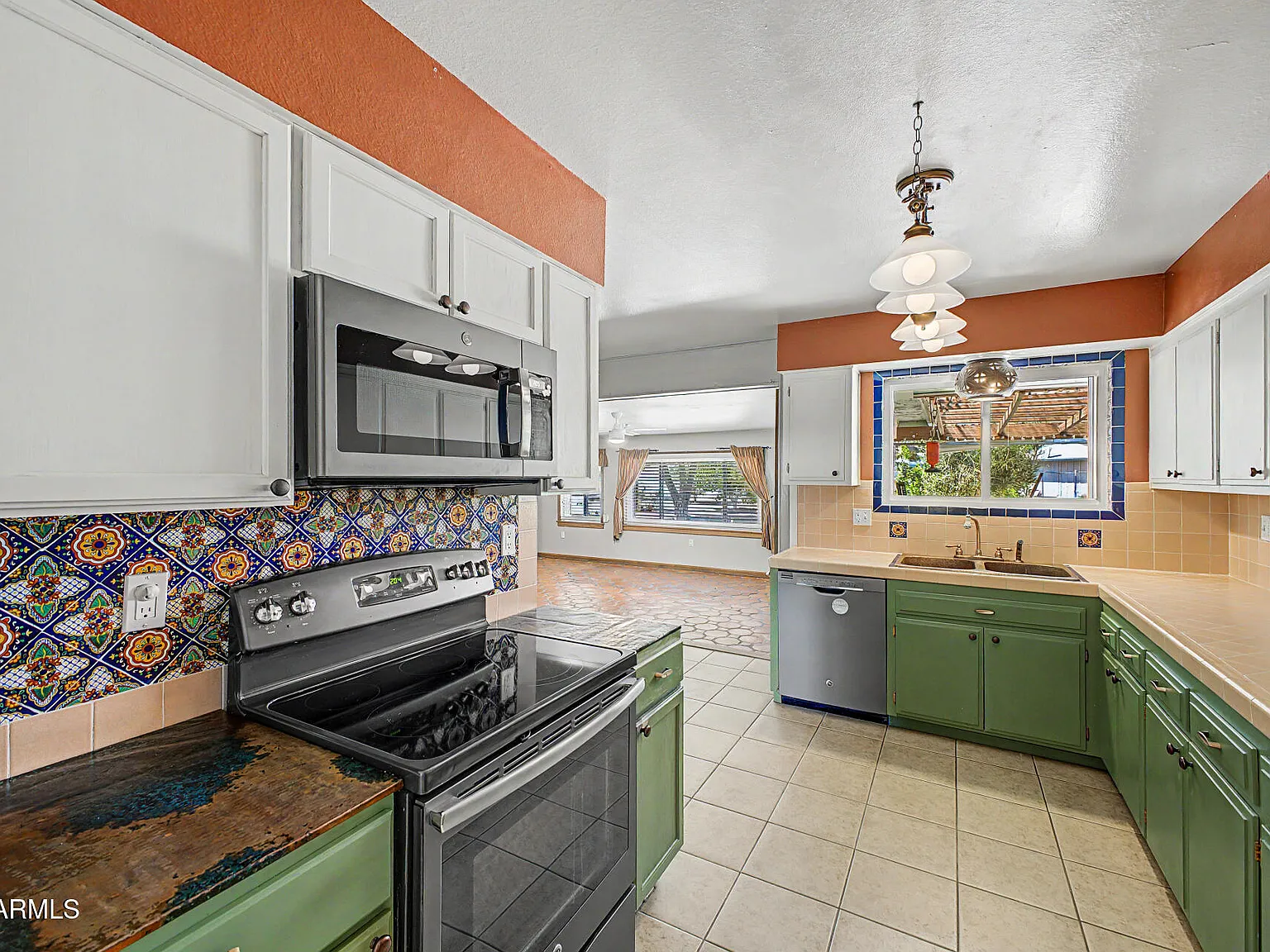 2 bed, 2.0 bath, 1390 sqft, $1,395 — Photo 3