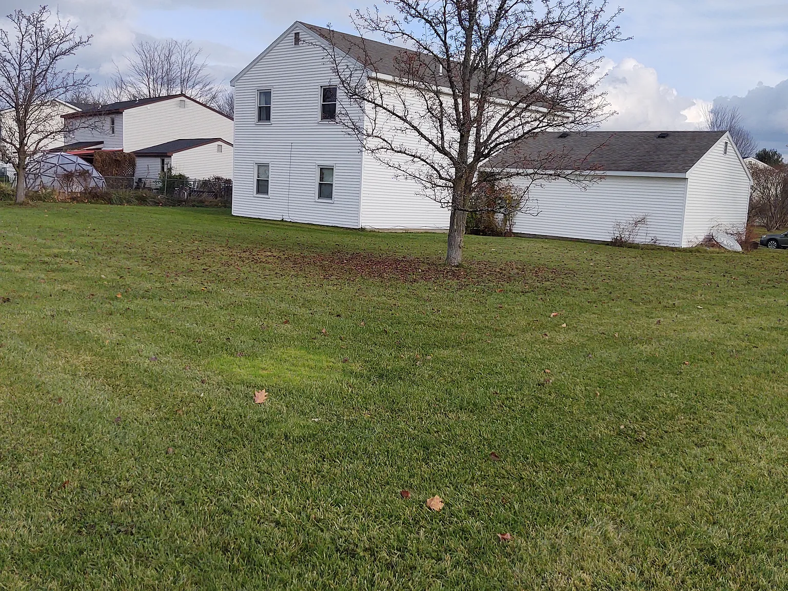 2 bed, 1100 sqft, $1,600 — Photo 2