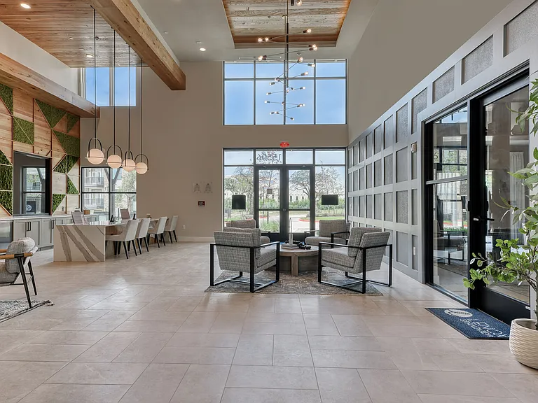 Lenox Grandview — Photo 31