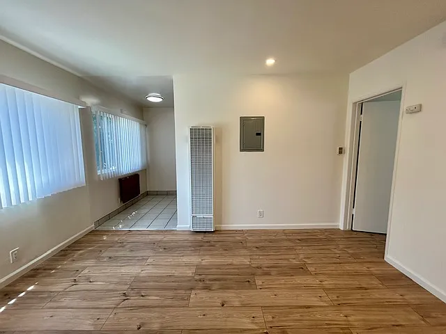 1 bed, 650 sqft, $2,300 — Photo 3