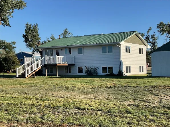 702 Kramer St, Jordan, MT 59337