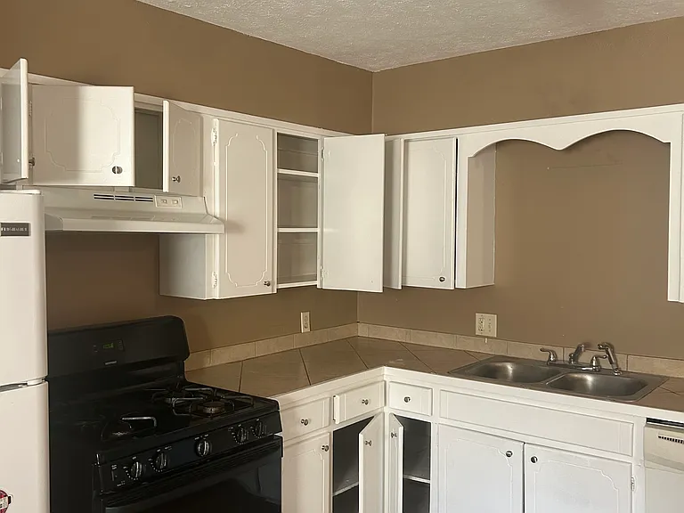 14810 Highway 107 #D — Photo 11