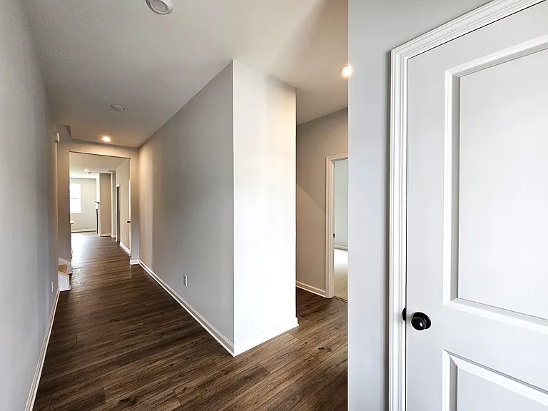 740 Coventry Cove Way — Photo 3