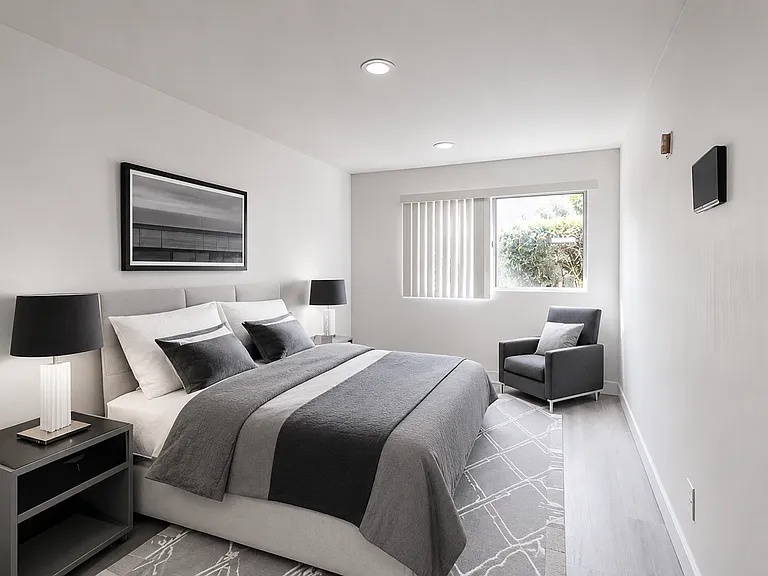 The Ridge Apartments in City Heights — Photo 8