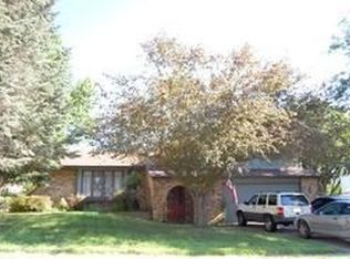 9889 Clark St, Clive, IA 50325