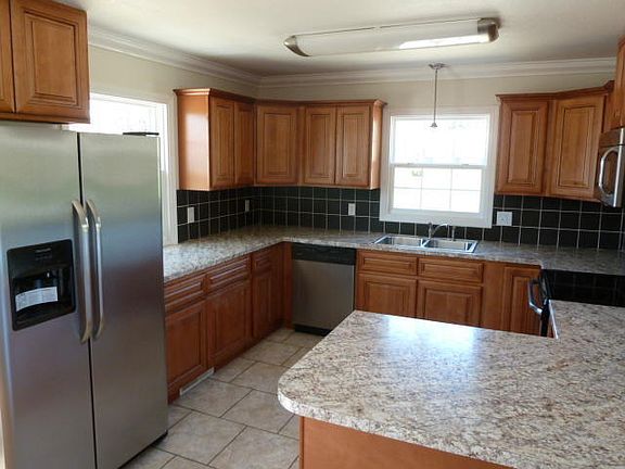 5th image of 7833 Berkshire Blvd