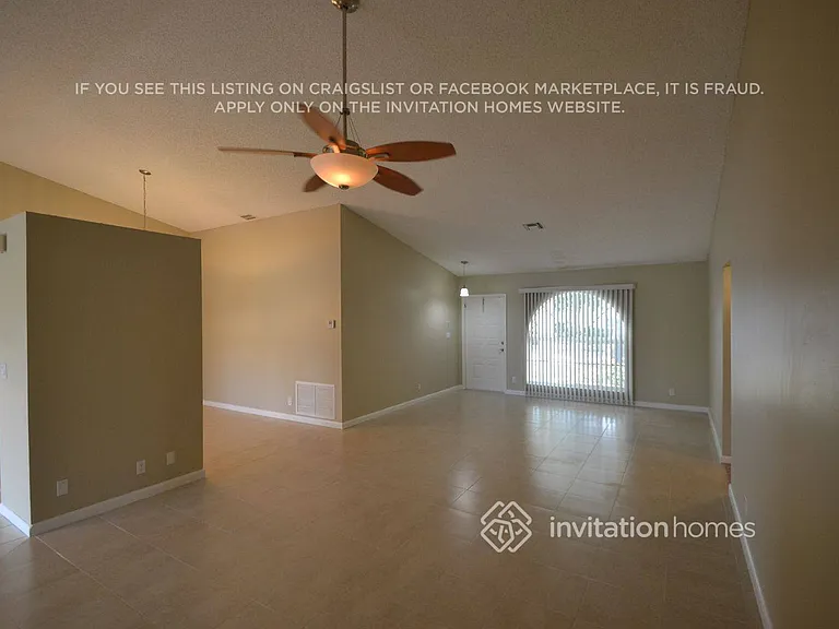 10320 NW 48th Ct — Photo 2