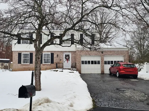 102 Oakview Dr, Ligonier, PA 15658