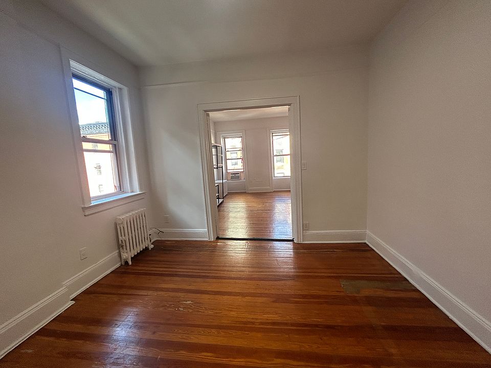 1st image of 330 E 76th St APT 4W