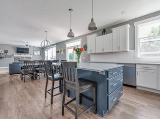 8739 Rainbows End Rd SE, Caledonia, MI 49316