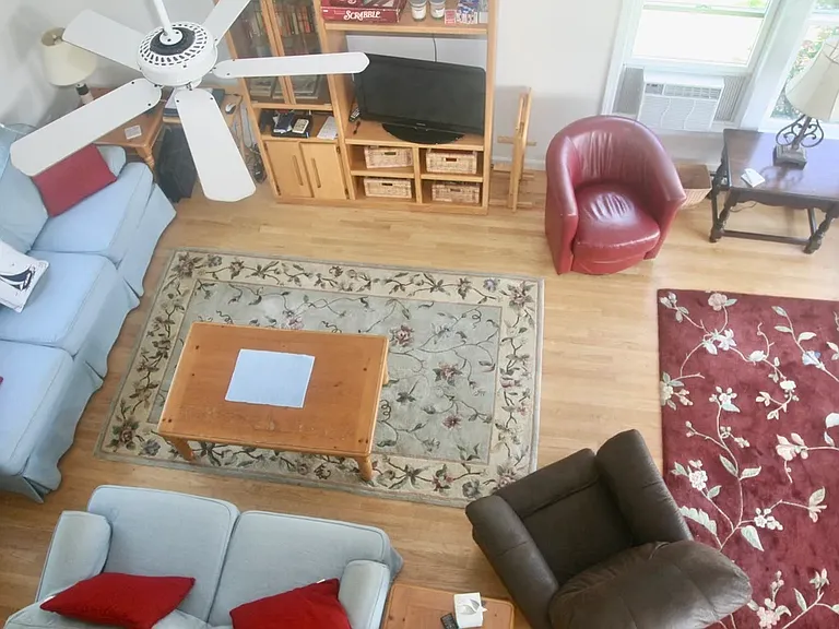 15 Anawan Ave — Photo 6