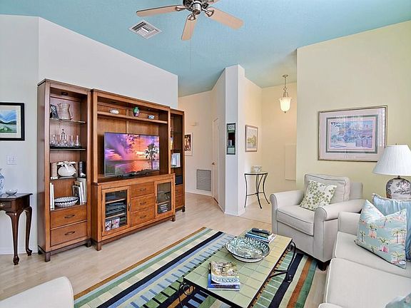 3rd image of 1460 Winding Oaks Cir W APT 103A