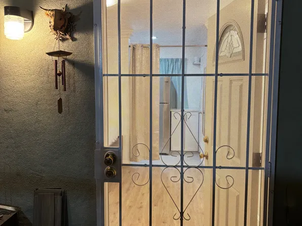 (undisclosed Address), Canoga Park, CA 91303