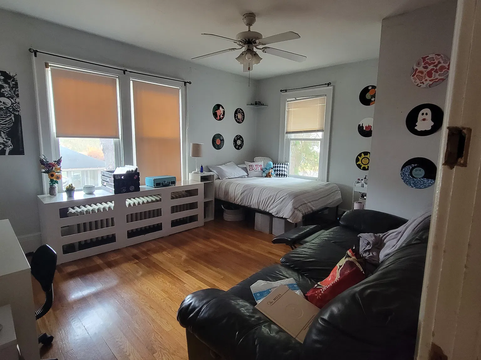 8 bed, 2500 sqft, $5,000 — Photo 2