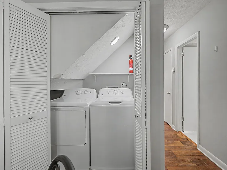509 Alexander Dr — Photo 26