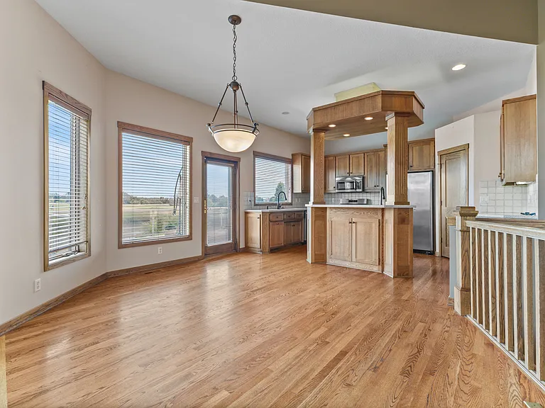 11435 Kenyon Ct NE — Photo 6