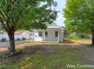 163 S York St, Belding, MI 48809