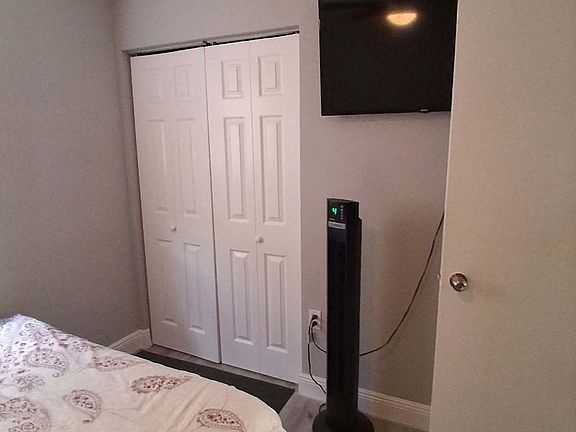 5th image of 639 SW 5th St #2