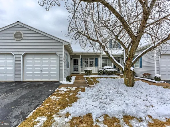1020 Village Way, York, PA 17404