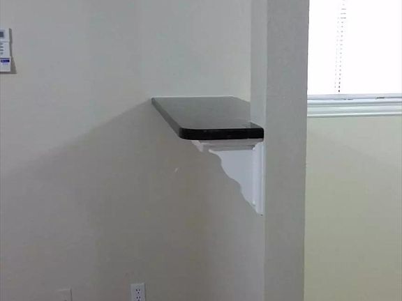 5th image of 1601 Daniel Dr #1