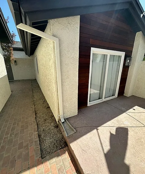 4176 Minnecota Dr — Photo 3