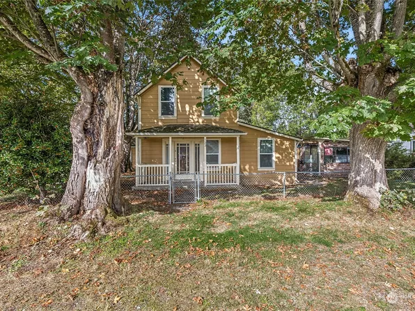 123 James Street S, Roy, WA 98580