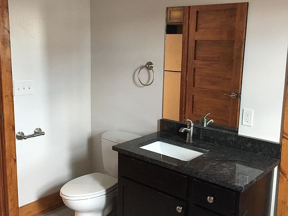 5th image of 320 S 7th St #15566548