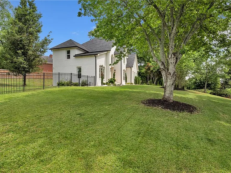 4221 Willow Oak Dr — Photo 3