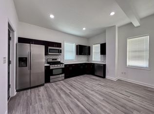 1213 Queen St NE APT 4, Washington, DC 20002