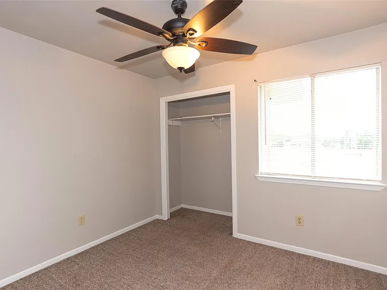 1603 Onion Creek Village Dr #C — Photo 10